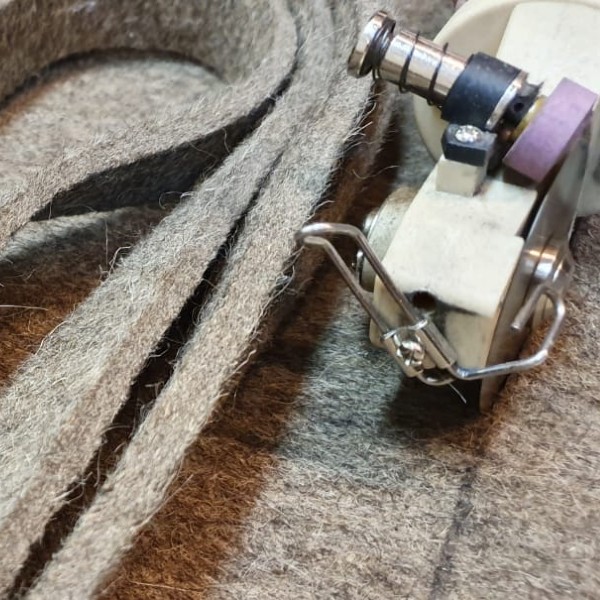 Резка и склейка войлочных изделий Резка и склейка войлочных изделий